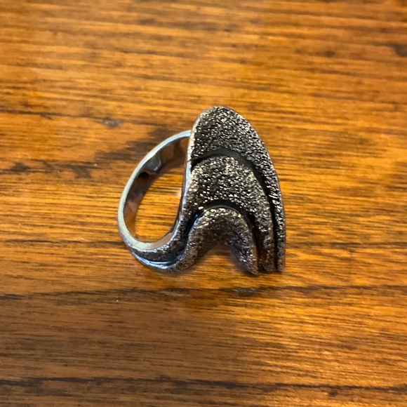 Textured Silver Ring - Picture 2 of 7